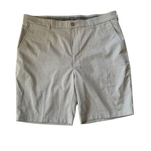 Roundtree & Yorke Performance Pants Size 38 – Beige Work/Play Stretch